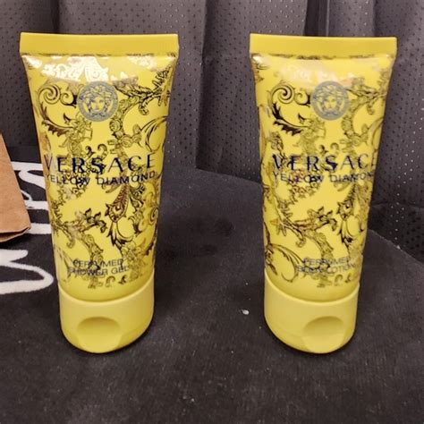 versace yellow diamond recensioni|versace yellow diamond body wash.